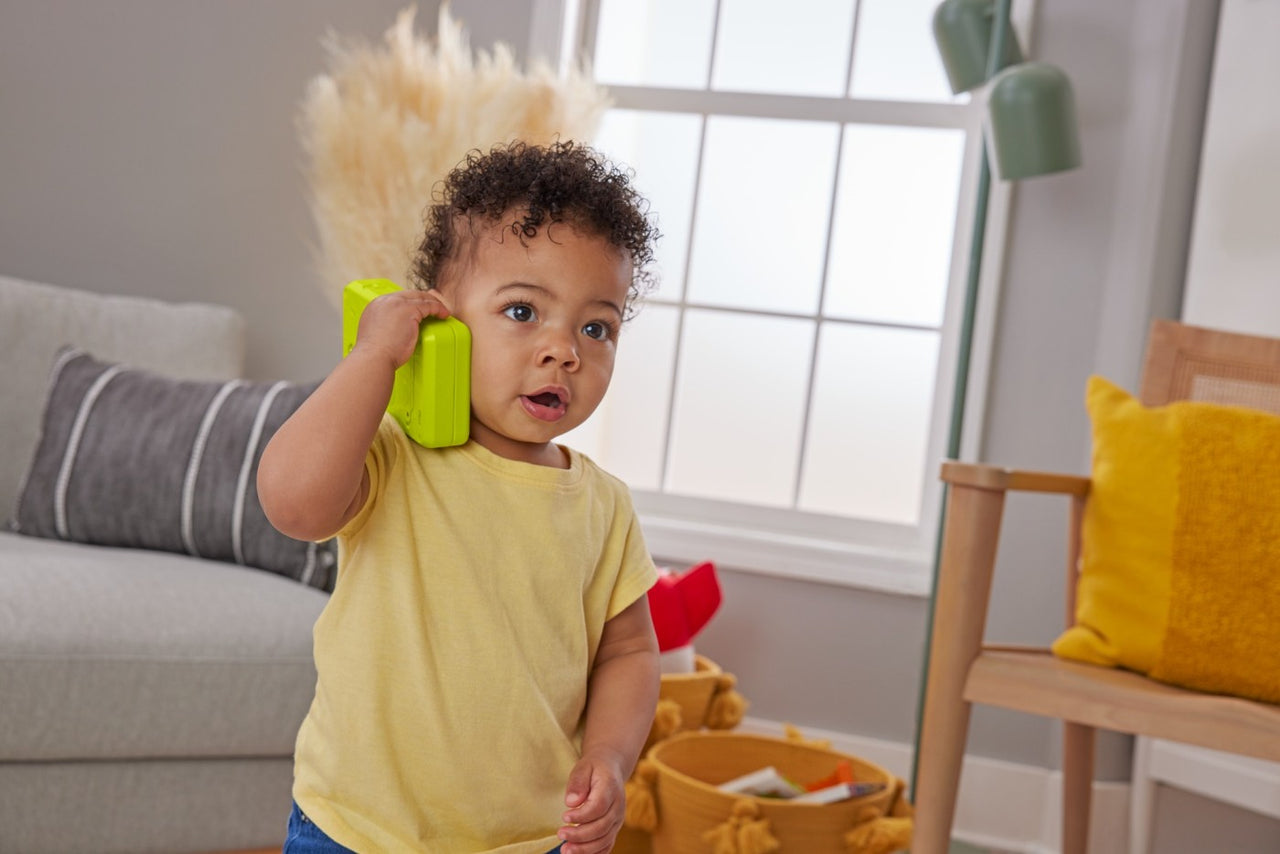 Jucărie telefon inteligent 2 în 1  în limba română, Fisher Price, +1 an